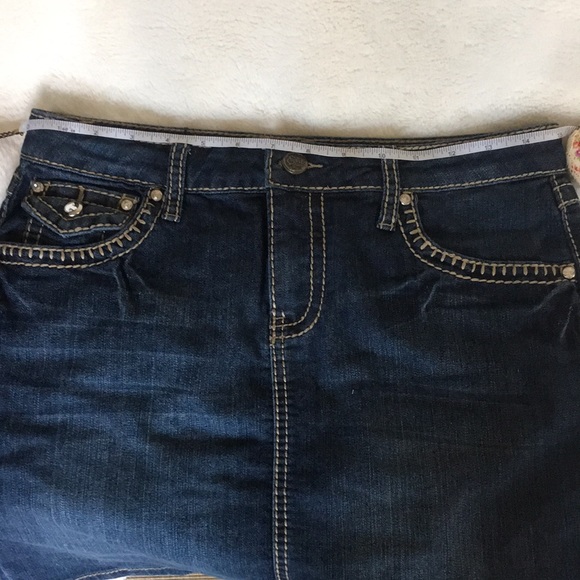 Earl Jean Denim Jeans Skirt Mini Size 6 Rhinestones and Embroidered Stitches - Picture 11 of 14
